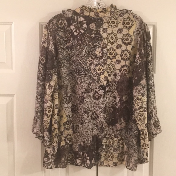 Dressbarn Women’s Top - Picture 4 of 6